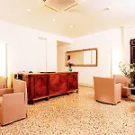 Hotel San Zulian 3*