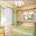فندق San Zulian