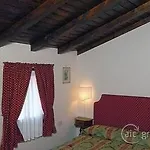 فندق San Zulian 3*