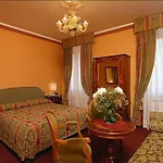 San Zulian Отель 3*